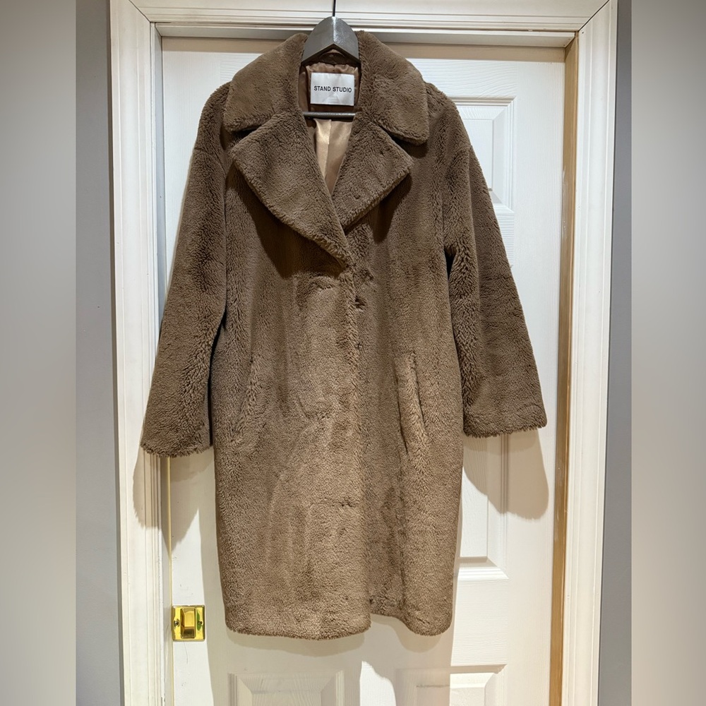 Stand studio faux fur coat size small women’s